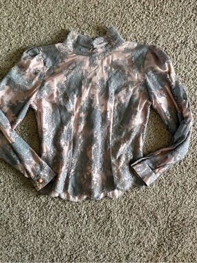 EUC Women’s Vintage Lace Overlay Shirt